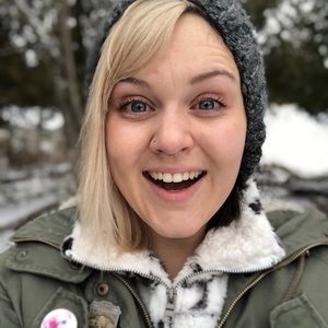 Meet Your Posher, Corrine!